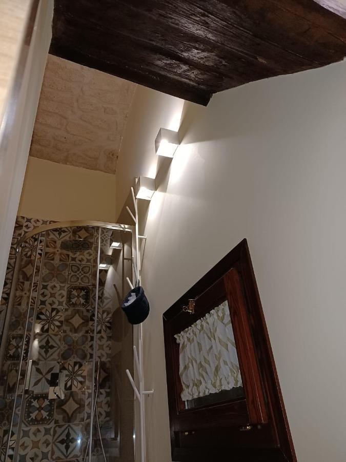 Dimora Lazzarella Apartment Napoli Bagian luar foto